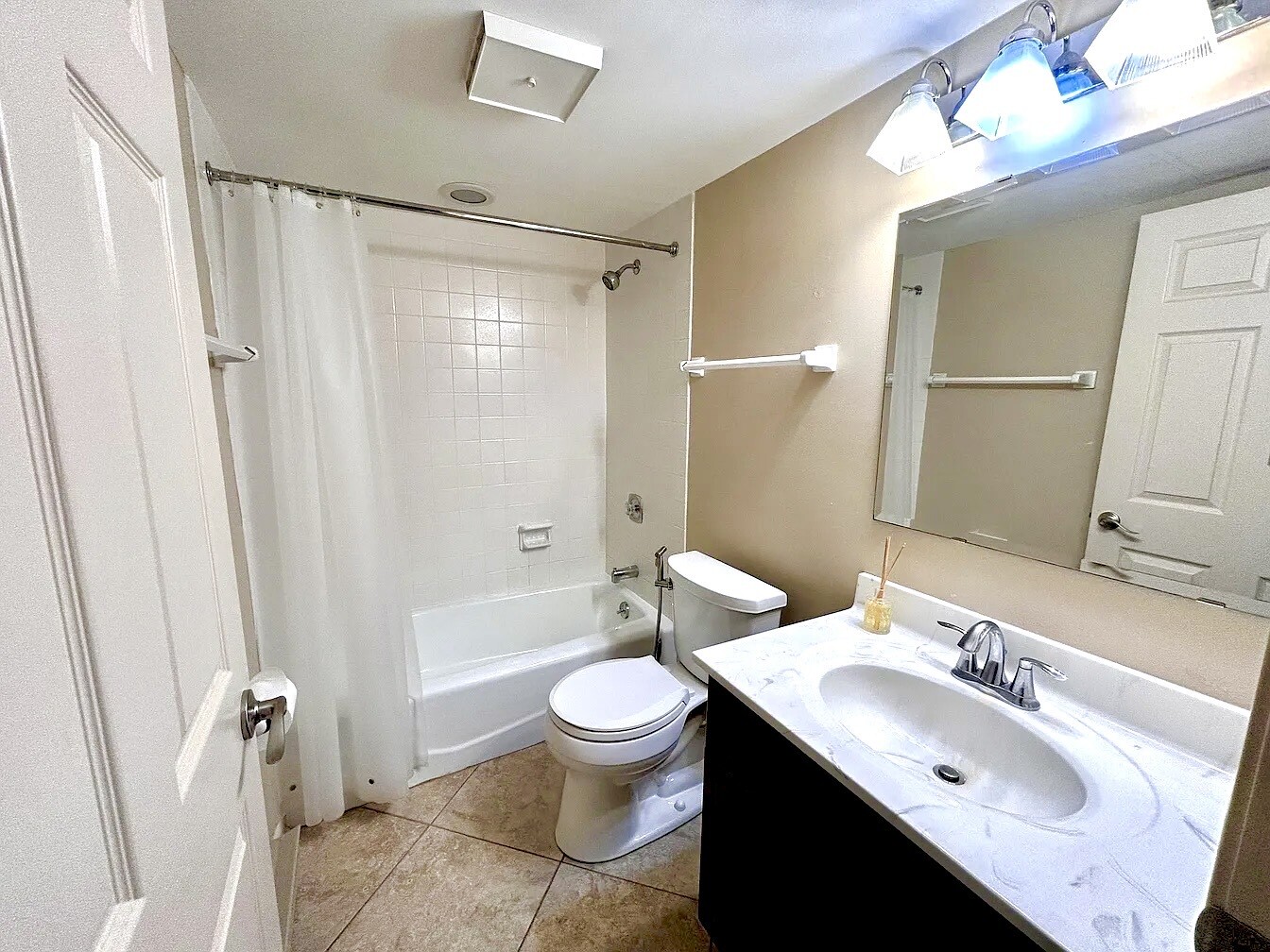 Bathroom in Common Space - 1818 E Shorewood Blvd