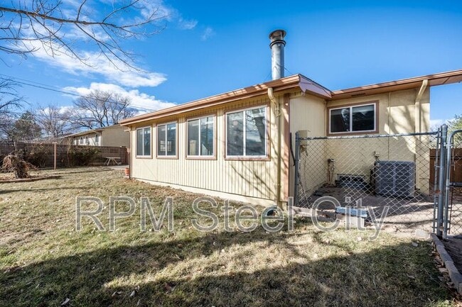 Building Photo - 61 University Cir