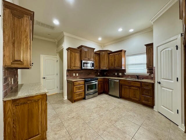 Building Photo - 3704 W Cherokee Rd