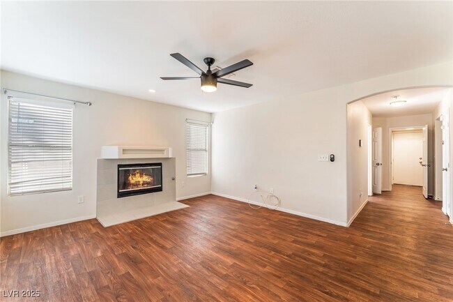 Building Photo - 8401 Cinnamon Hill Ave