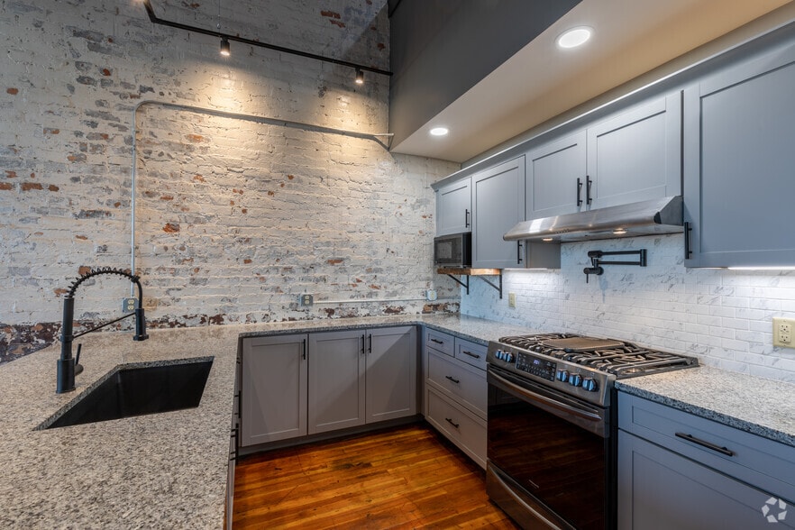 Kitchen - The Lofts on Jefferson