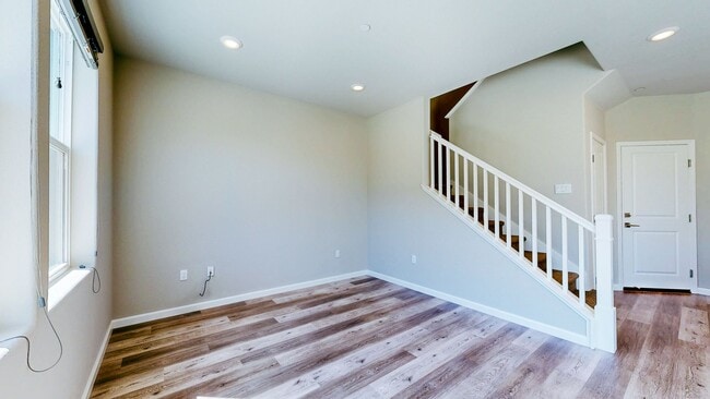 Building Photo - Rare Santa Rosa Four Bedroom house in Desi...