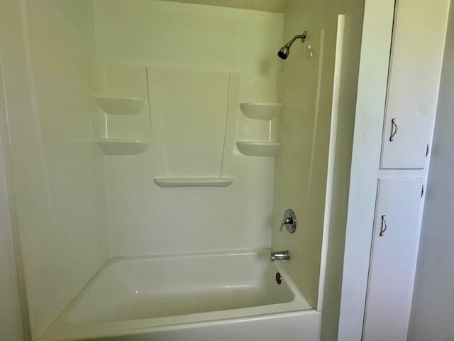 Building Photo - 626 N Resident St