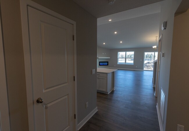 Building Photo - Brand-New 5-Bedroom 3170 sq ft Home in Cot...