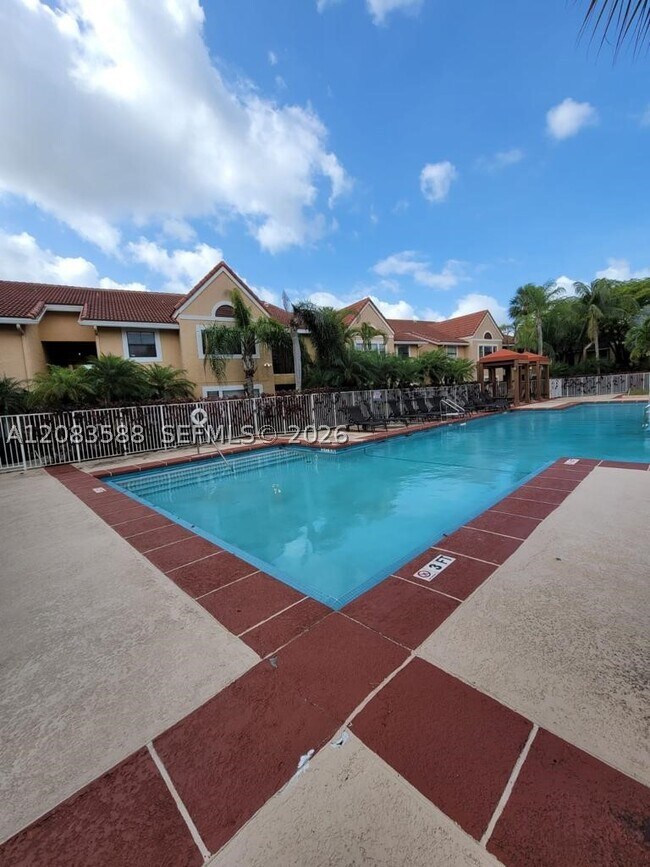 Building Photo - 10581 SW 155th Ct