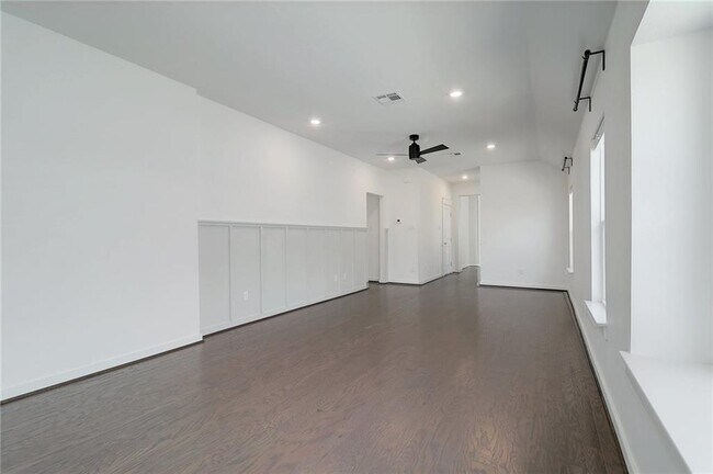 Building Photo - 17118 Alturas Ave