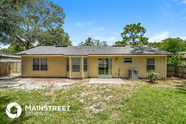 Building Photo - 2428 Justin Rd E