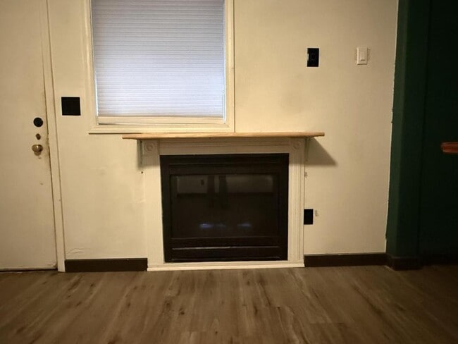 Building Photo - 1032 24th Ave