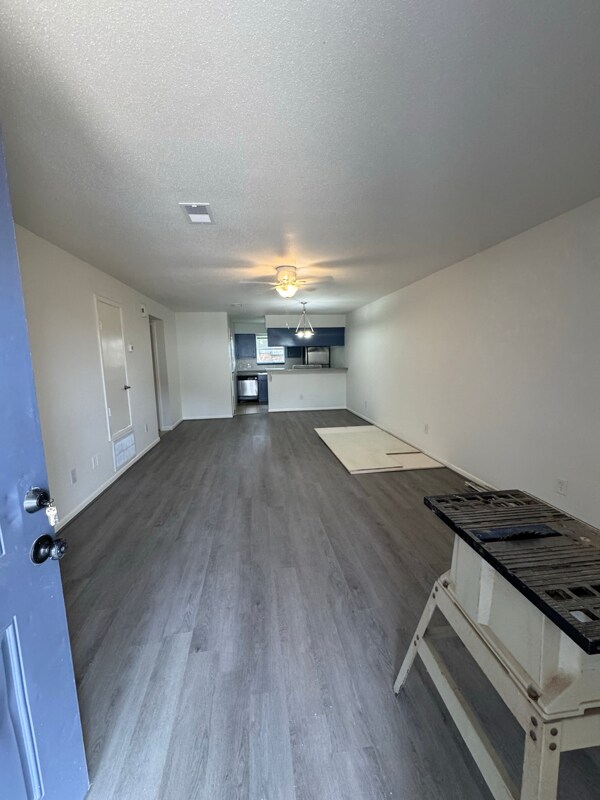 Building Photo - 4031 Briarglen Dr