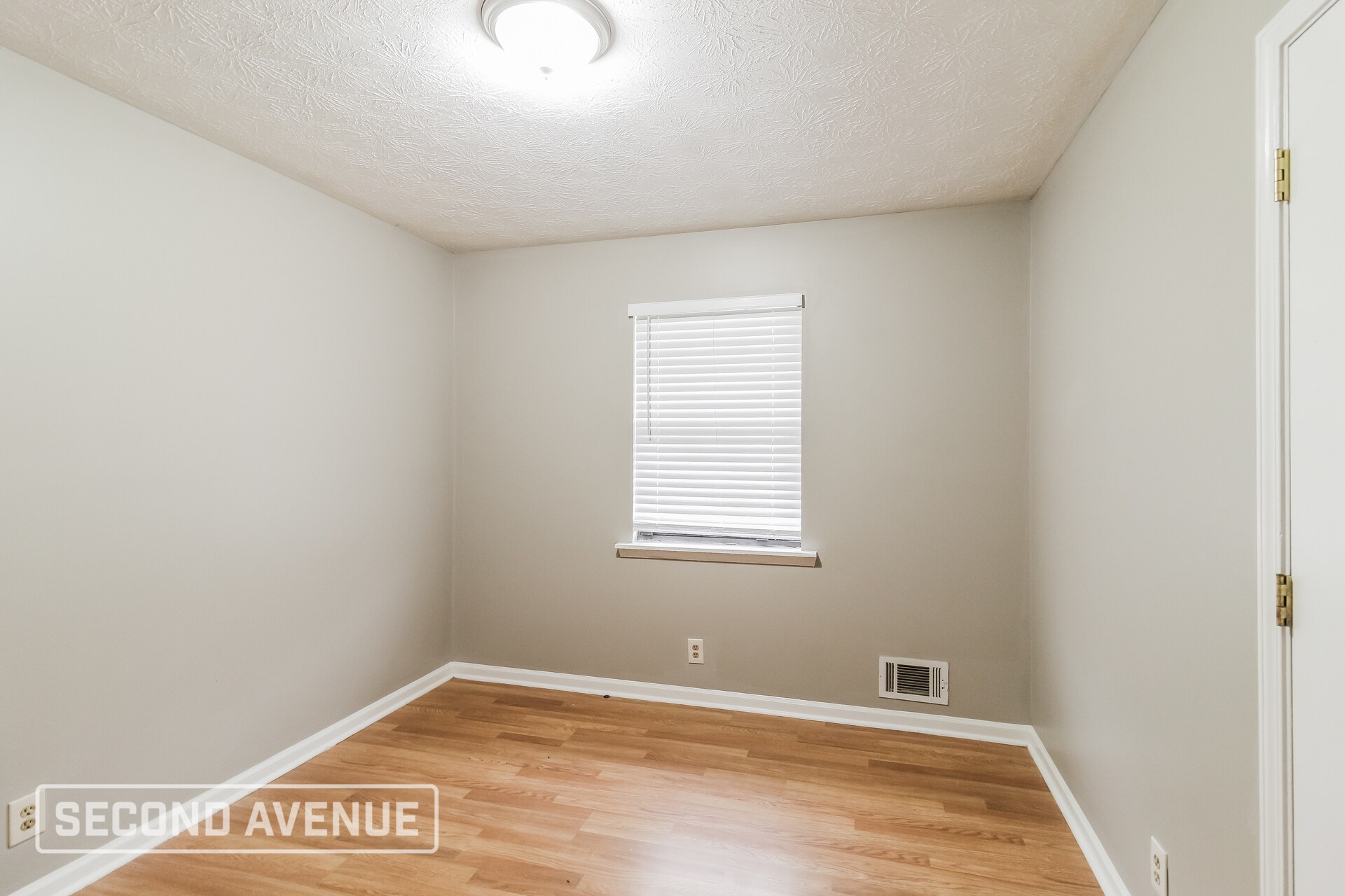 Building Photo - 2237 Rocklane Dr