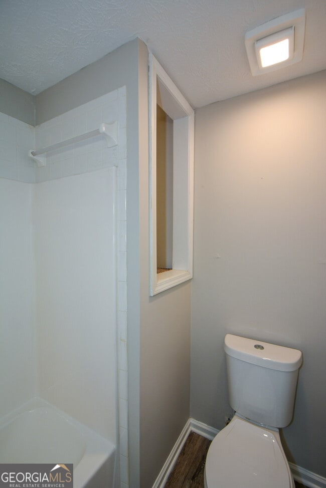 Building Photo - 4209 Reeshemah St