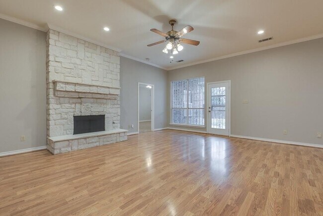 Building Photo - Location....Location....Location....