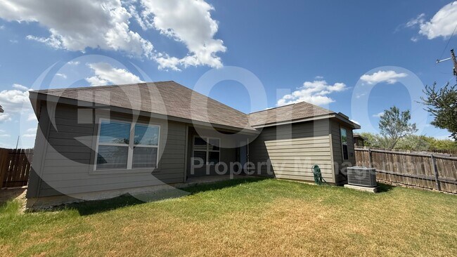 Building Photo - 705 Juneberry Dr