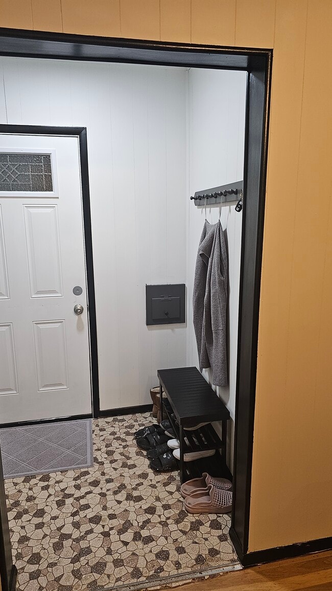 Building Photo - 1136 Wilmington Ave