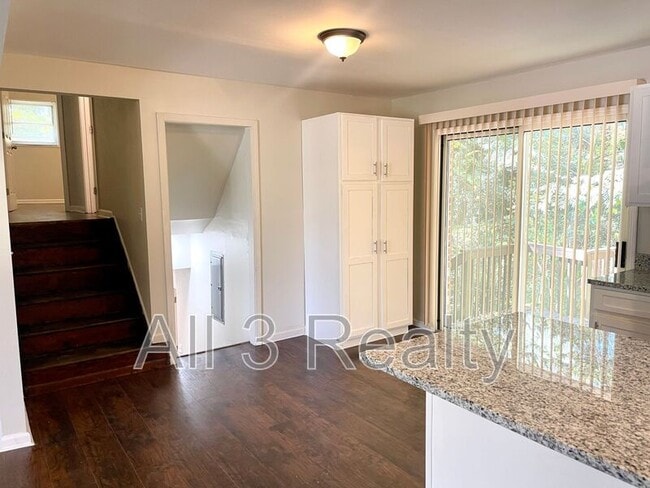 Building Photo - 5435 Winstead Ct SW