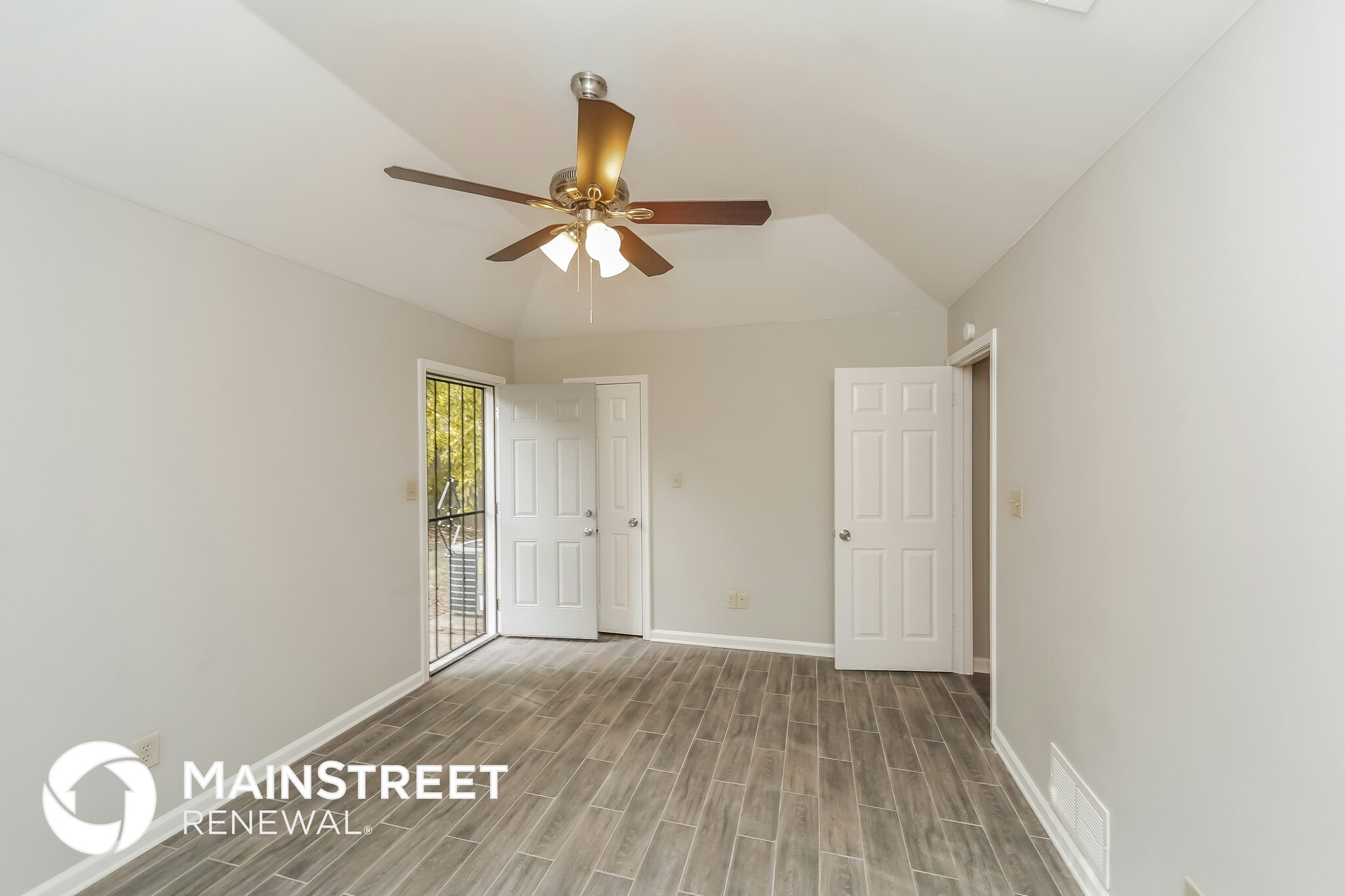 Building Photo - 215 Guthrie Dr