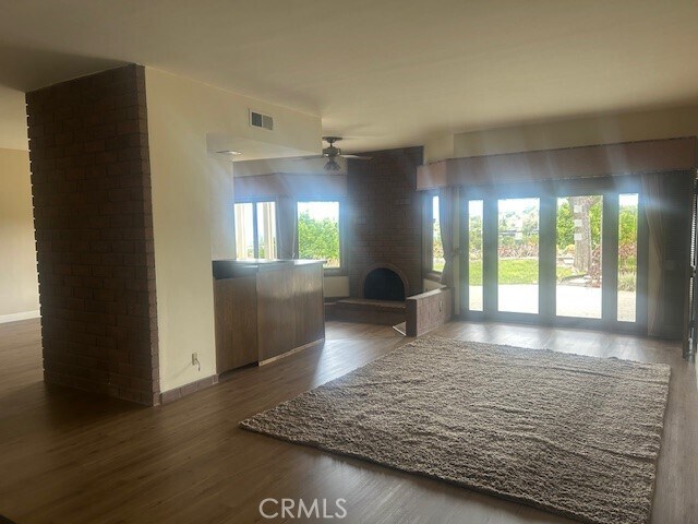 Building Photo - 14676 Deervale Pl