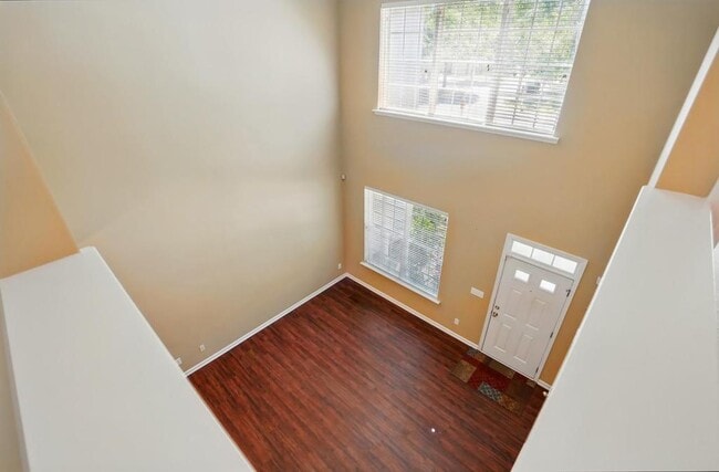 Building Photo - 7420 Abigail Glen Dr