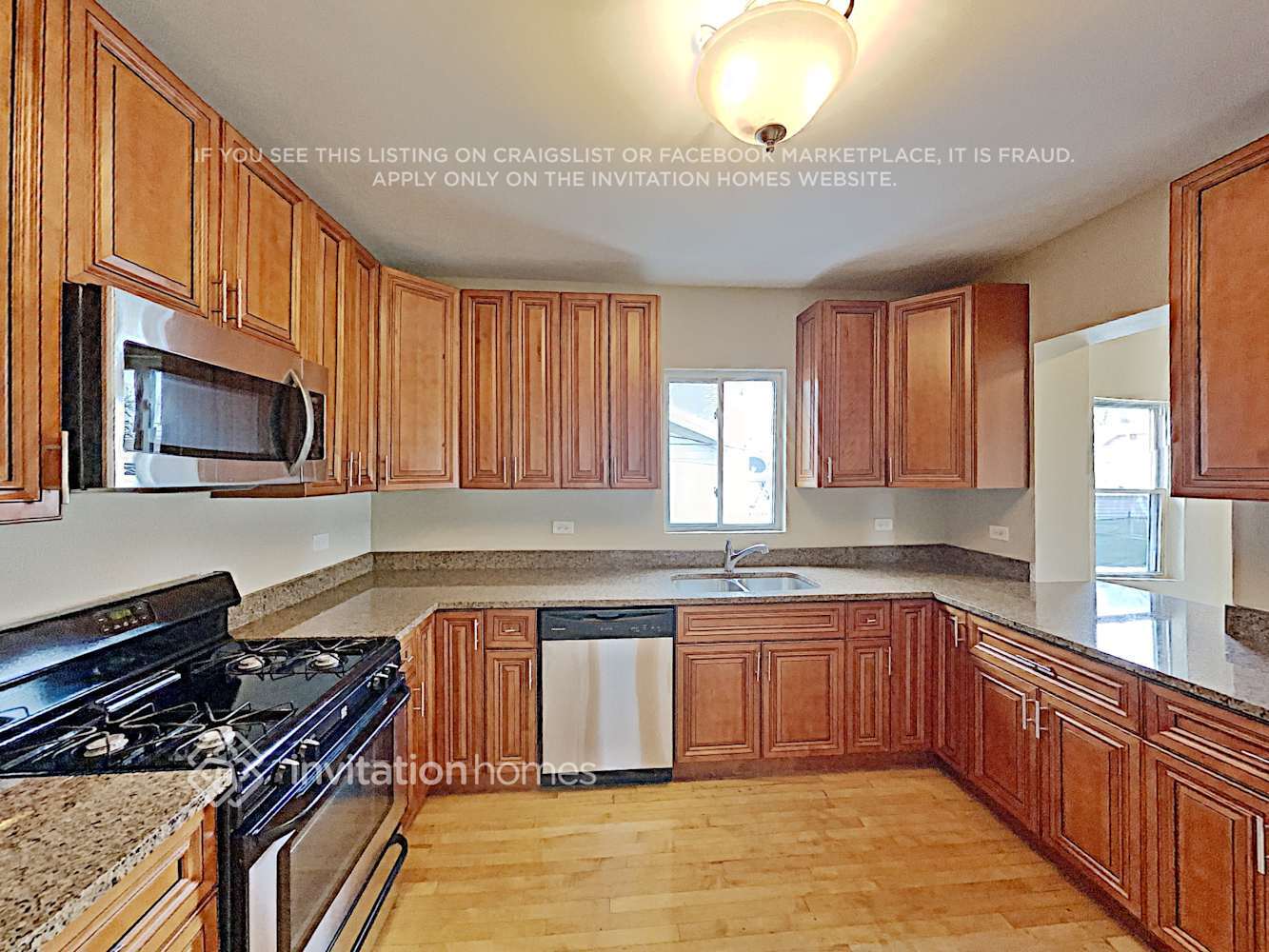 Building Photo - 1302 Elmwood Ave