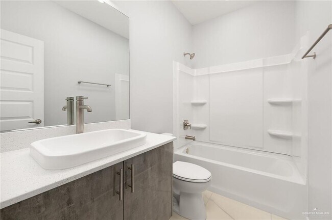 Building Photo - 3519 S Dominique Dr