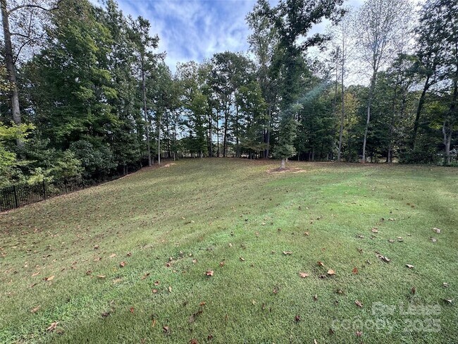 Building Photo - 3011 Waxhaw Crossing Dr