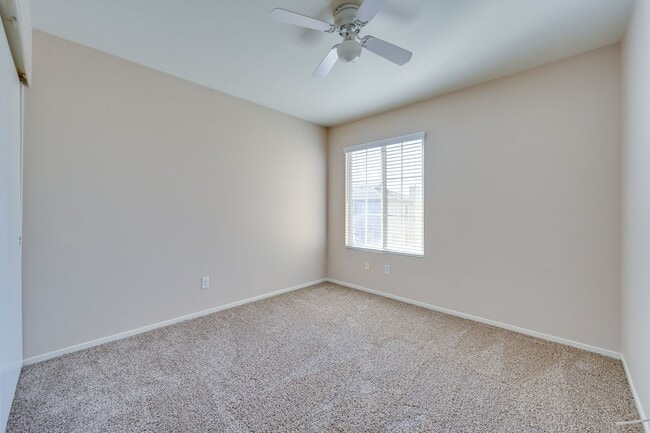 Building Photo - NW!! POOL!!!! GATED!!! Com. Park!!! Low Maintenance desert landscape front Yard. New Carpet!! Ups...