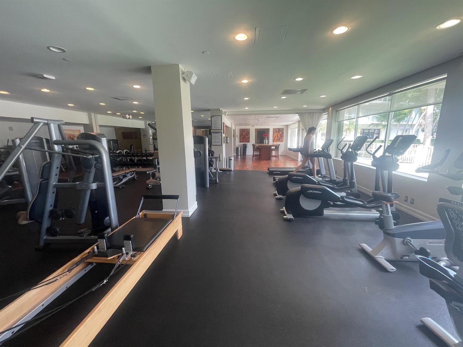 Building Photo - 2451 Brickell Ave