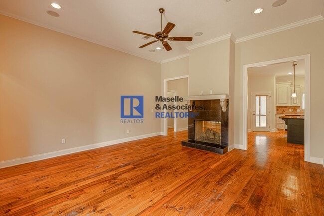 Building Photo - 3 Bed/2 Bath Home in Stillhouse