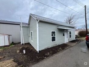 Building Photo - 2-Bed in Lawrenceburg FEB RENT FREE!!