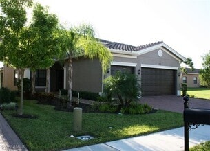 Building Photo - 3296 Pacific Dr