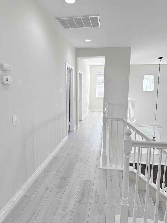 Building Photo - Executive 4 Bedroom Home for Rent