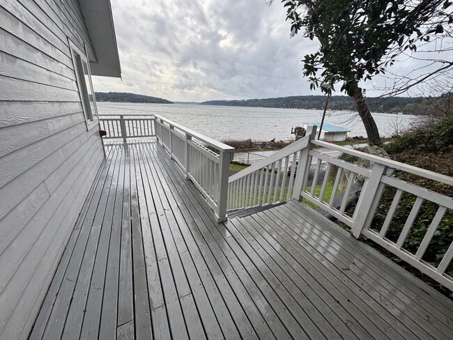 Building Photo - 24103 Vashon Hwy SW