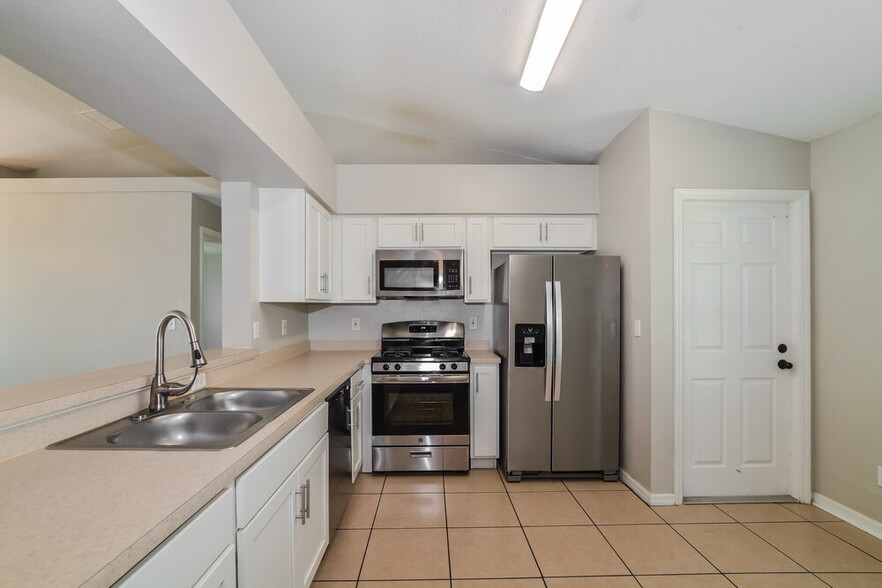 Building Photo - 11837 Windflower Ct