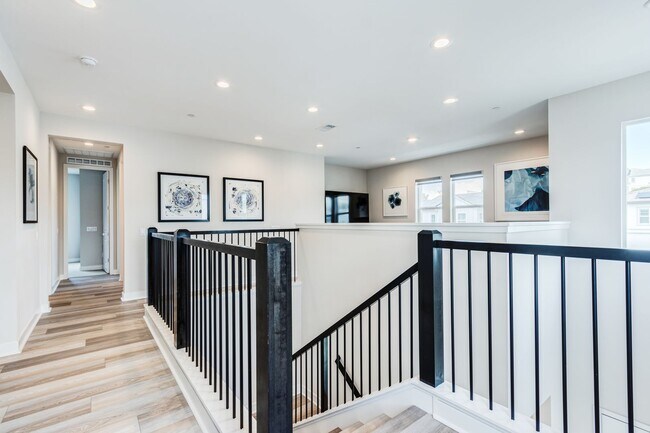 Building Photo - Incredible Fully Furnished New Home In Lak...