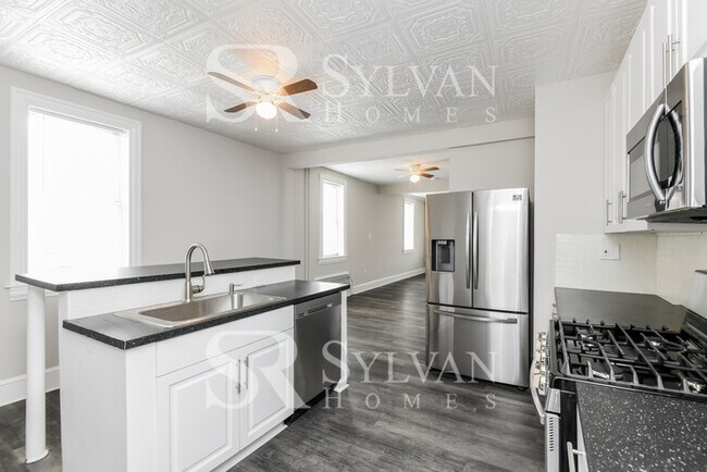 Building Photo - Charming 3BR 2 BA Ready for Move In