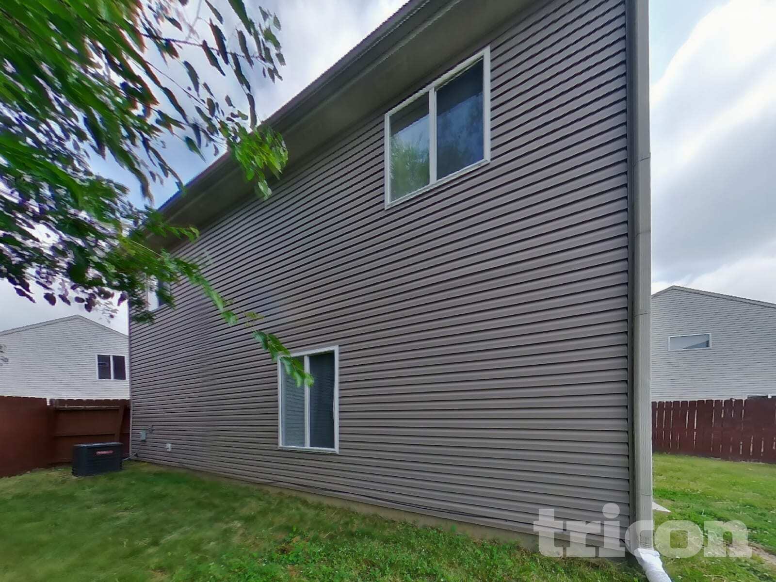 Building Photo - 569 Stobus Dr