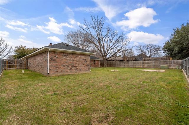 Building Photo - 904 Meadowlark Ln