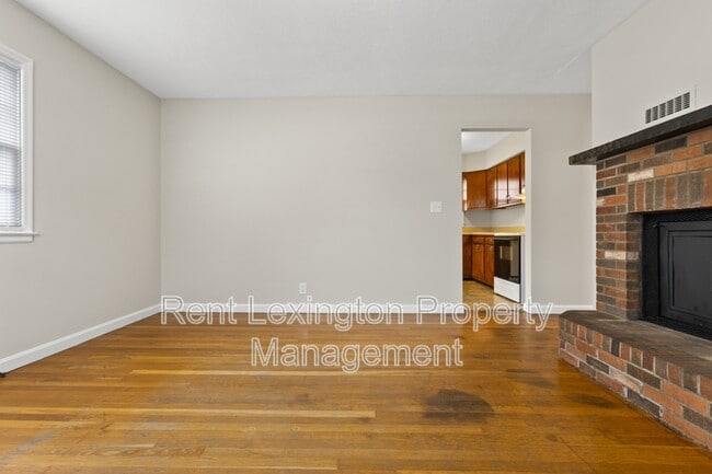 Building Photo - 304 Harvard Dr