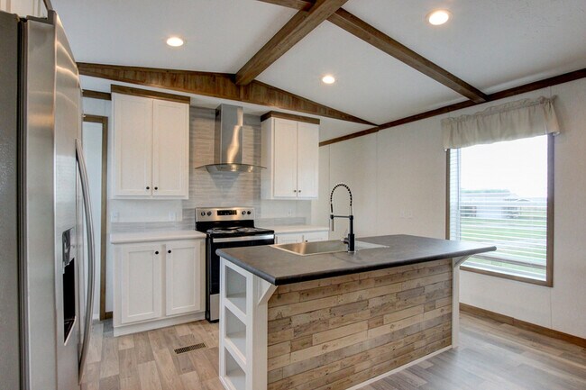 Building Photo - 295 Seays Rd