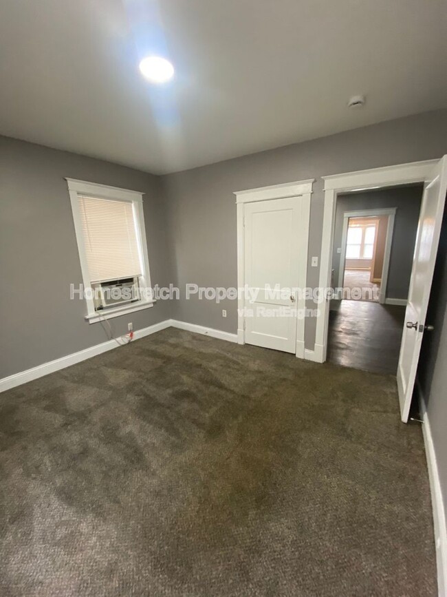 Building Photo - 3107 Osceola St