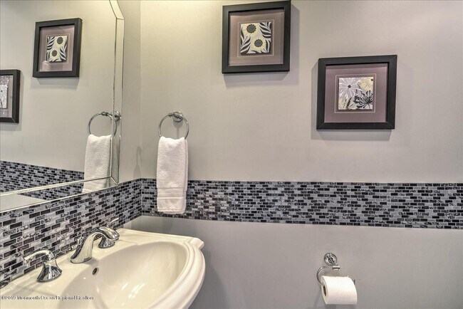 Building Photo - 24 Mt Dr