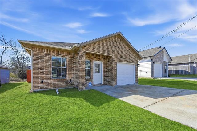 Building Photo - 2207 Henry St