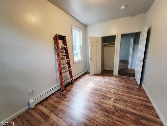 Building Photo - 116 Smith St