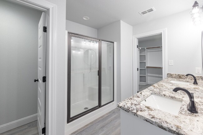 Building Photo - 3698 Yamini Dr