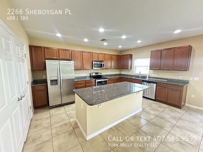 Building Photo - 2266 Sheboygan Pl