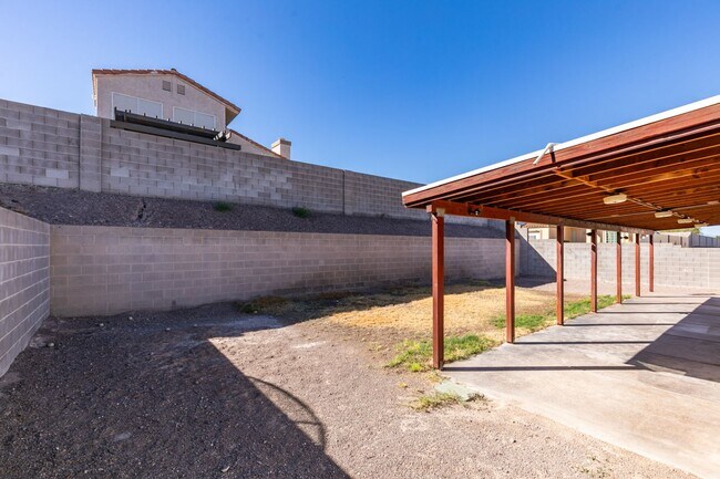 Building Photo - Charming 3-Bed, 2-Bath Single-Story Home i...