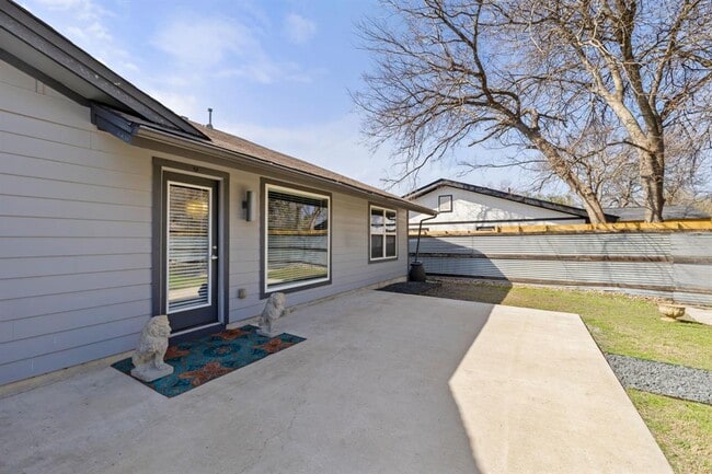 Building Photo - 3104 Candlelight Ct