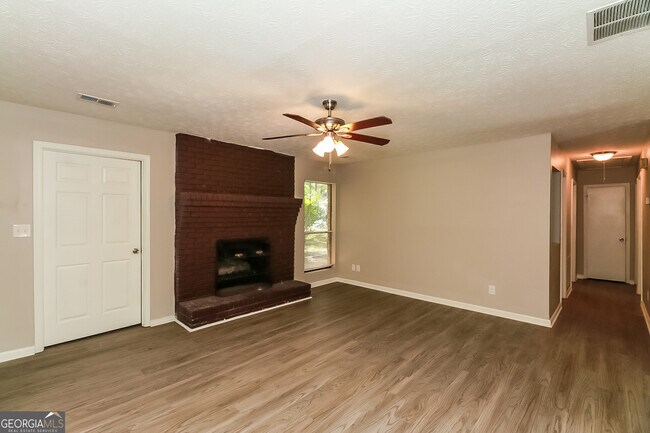 Building Photo - 821 Duke Ct