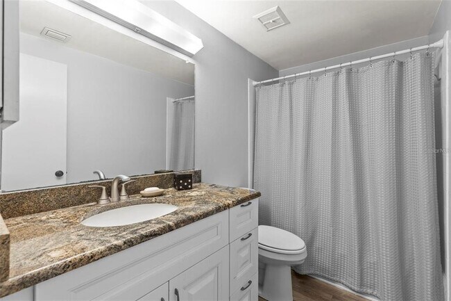 Building Photo - 30 Turner St