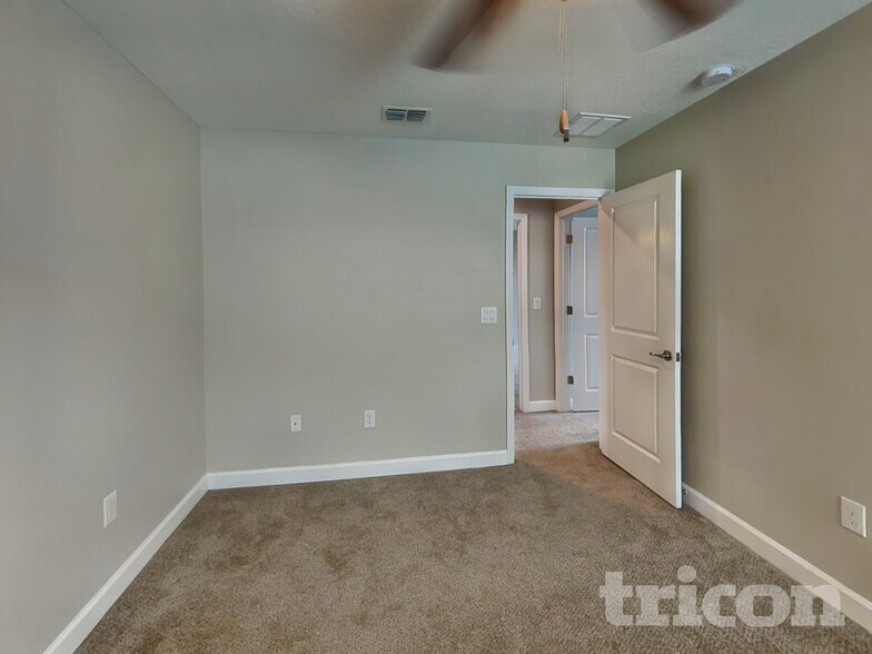 Building Photo - 10156 Newminster Loop